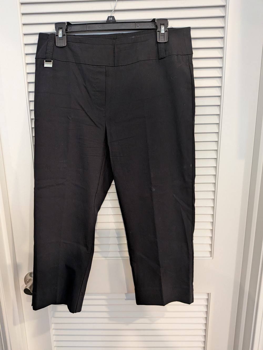 Set Of 2. Classic Black And Gray Straight-Leg Women's Capris Size 12